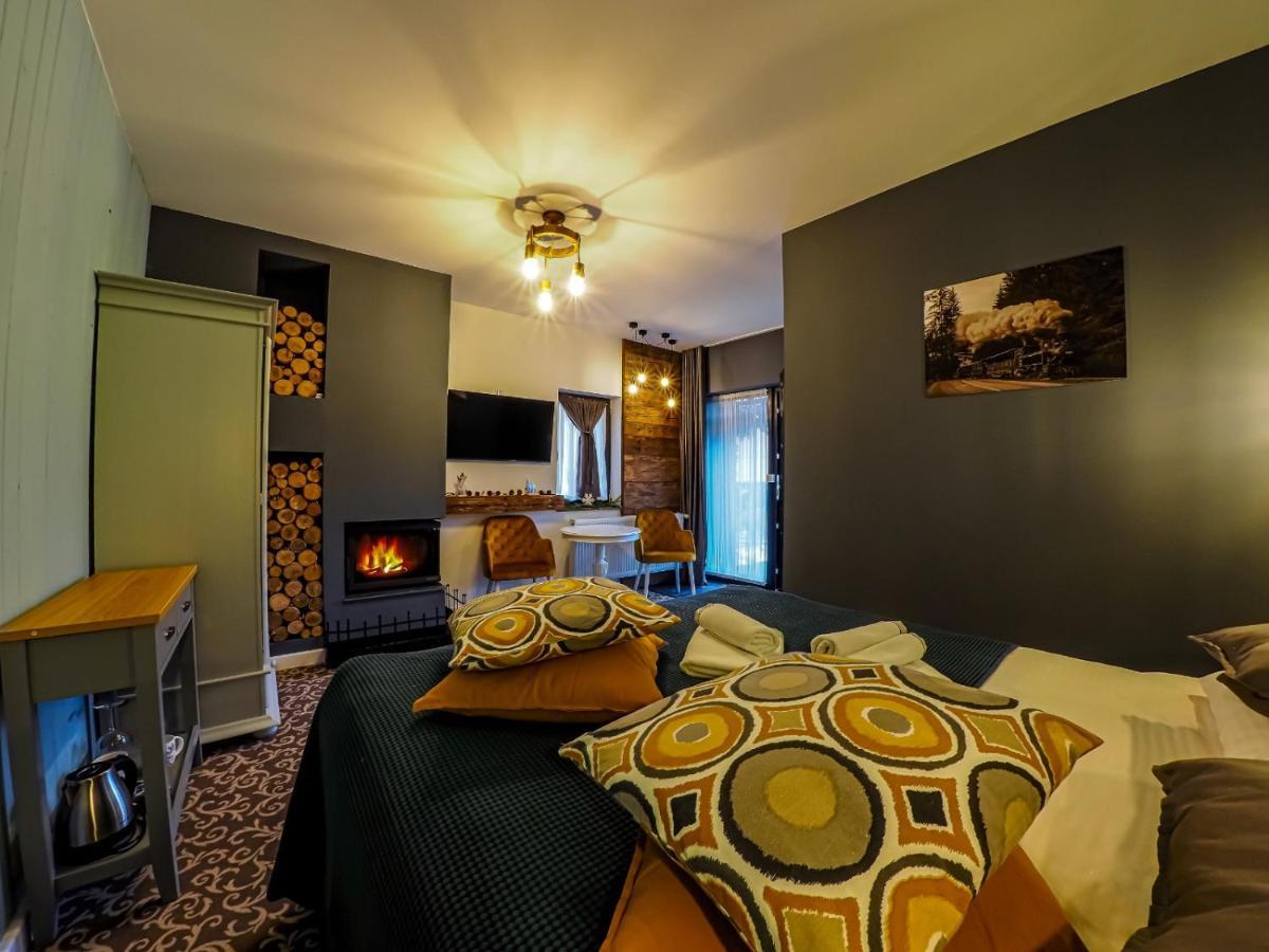 Residence Rooms Bucovina Câmpulung Moldovenesc エクステリア 写真