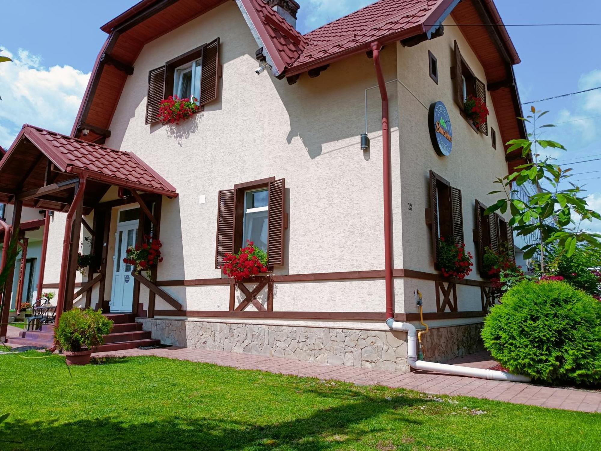 Residence Rooms Bucovina Câmpulung Moldovenesc エクステリア 写真