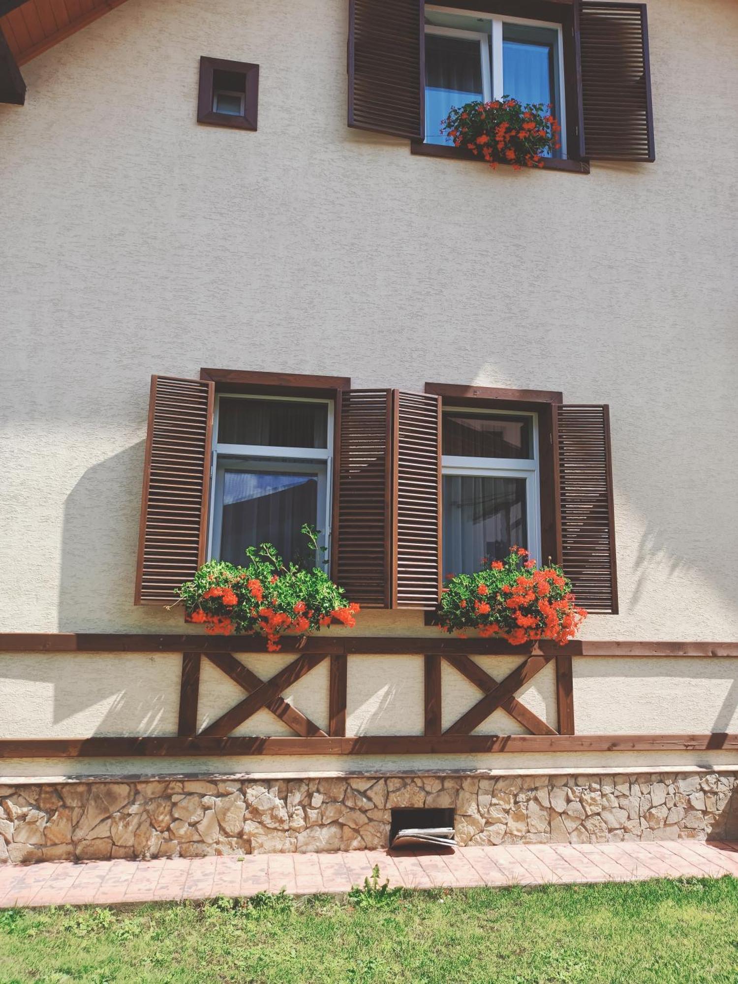 Residence Rooms Bucovina Câmpulung Moldovenesc エクステリア 写真