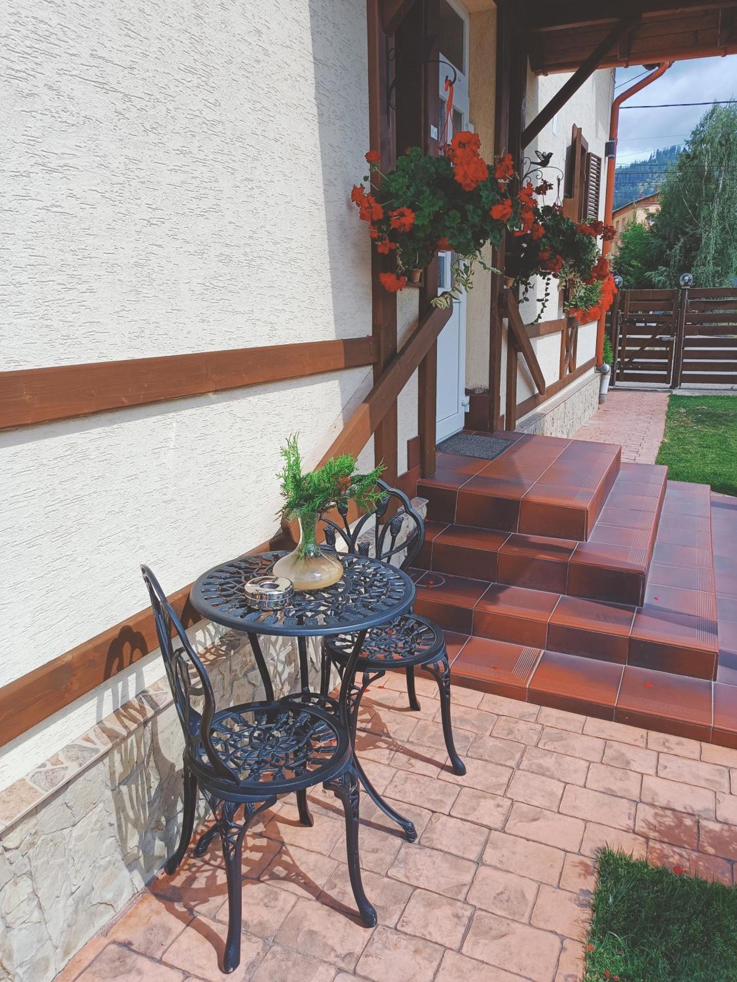 Residence Rooms Bucovina Câmpulung Moldovenesc エクステリア 写真
