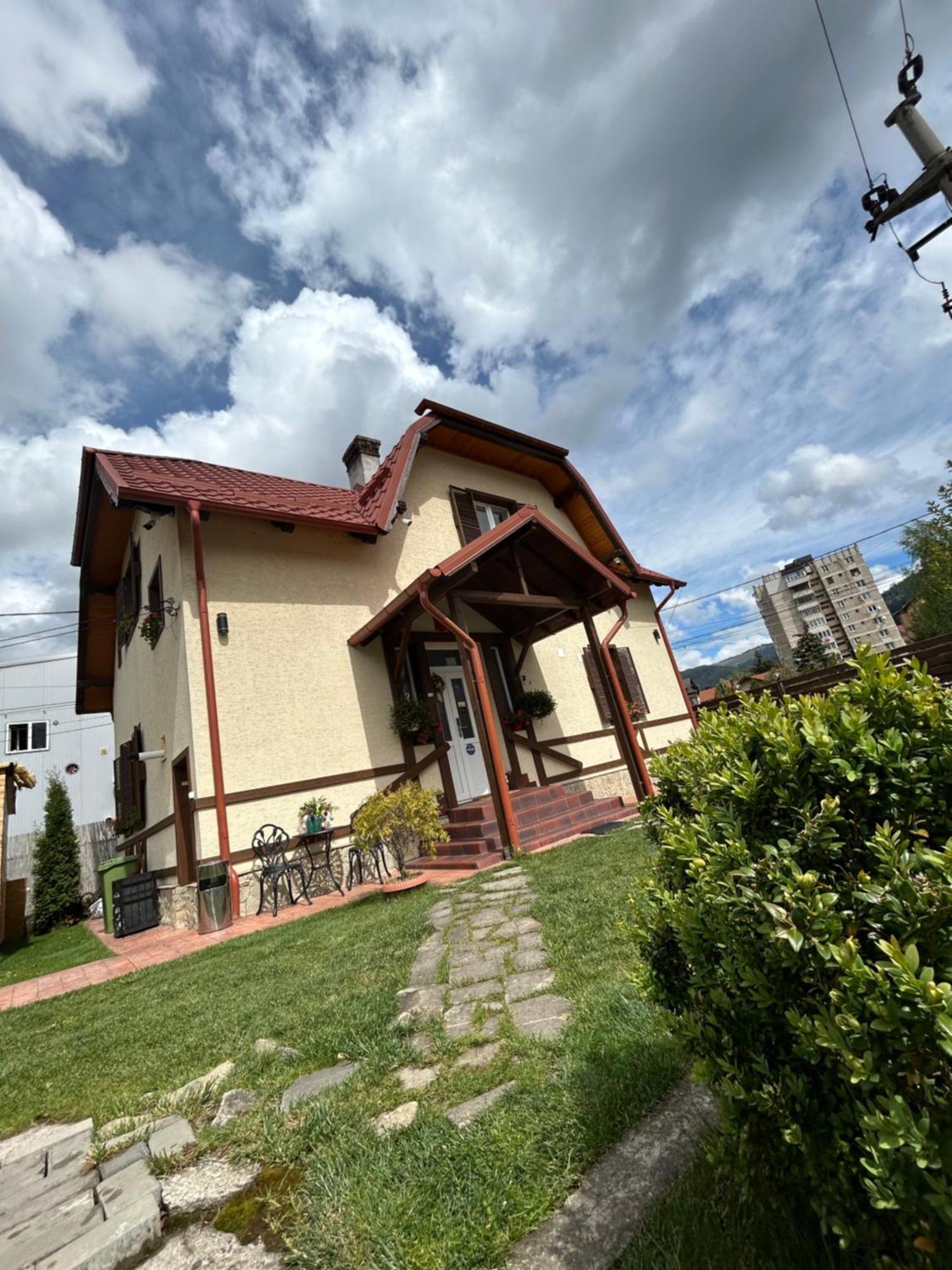 Residence Rooms Bucovina Câmpulung Moldovenesc エクステリア 写真