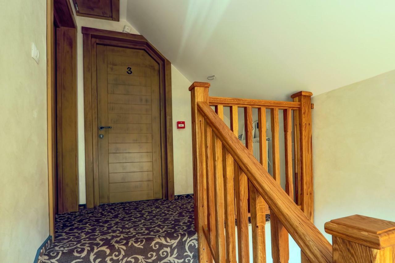 Residence Rooms Bucovina Câmpulung Moldovenesc エクステリア 写真